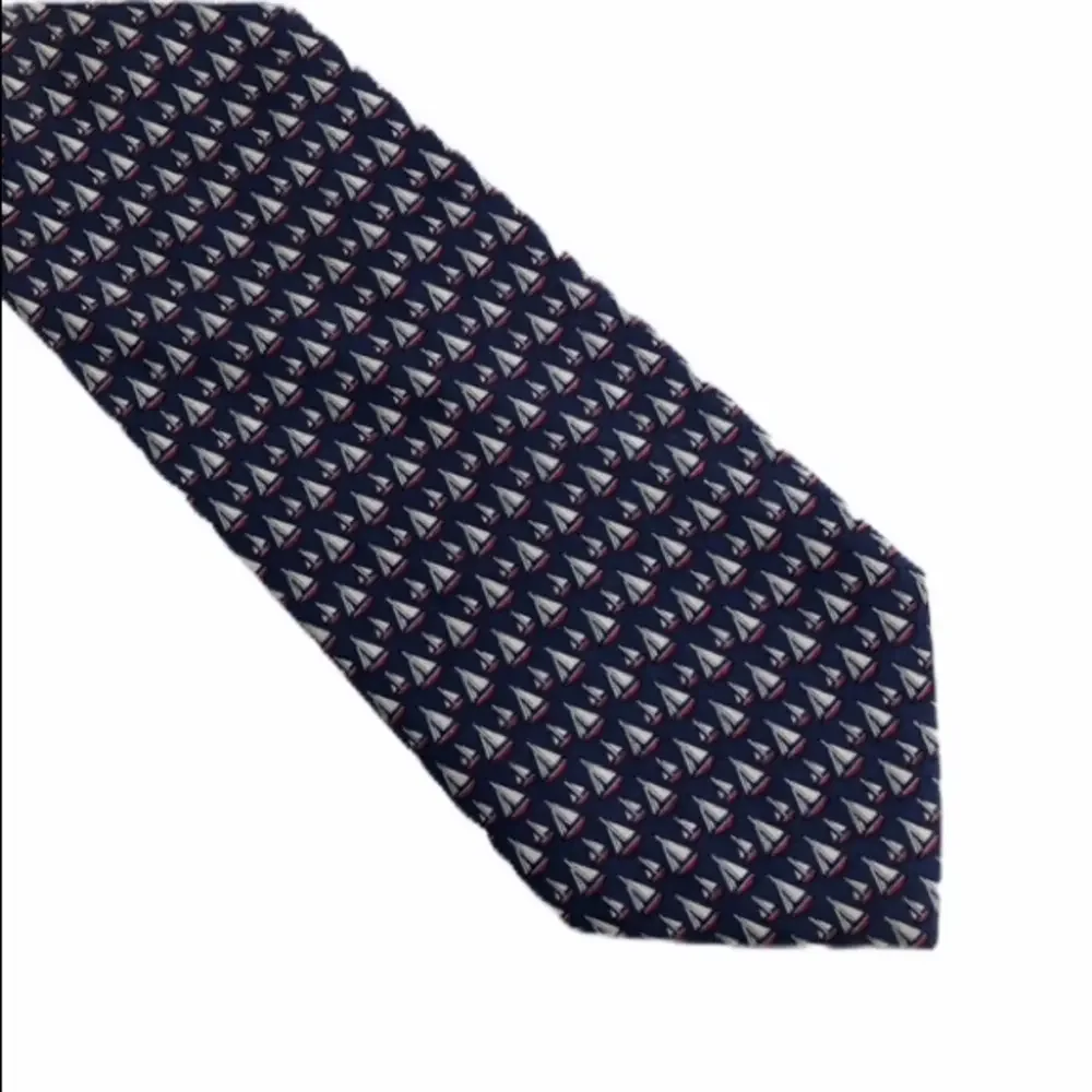 VINEYARD VINES Martha’s Vineyard Nautical Boat Sea Sail Tie‎ 100% Silk
